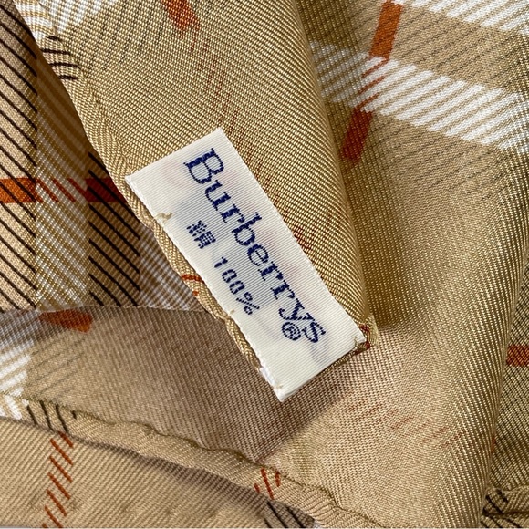 Burberrys vintage silk scarf - Picture 10 of 12